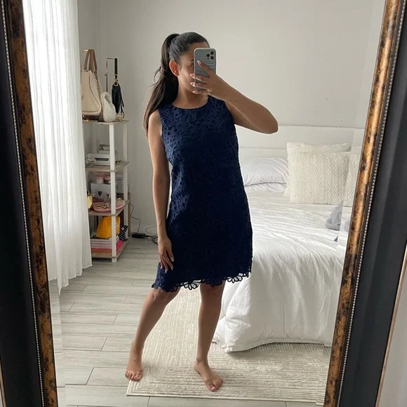 Karl Lagerfeld Paris Women's Lace Sheath Dress - Navy - Size 4 Karl Lagerfeld Paris Women's Lace Sheath Dress - Navy - Size 4